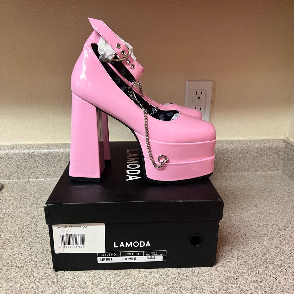 Lamoda 4.5” Pink Platform Heels - Picture 8 of 8